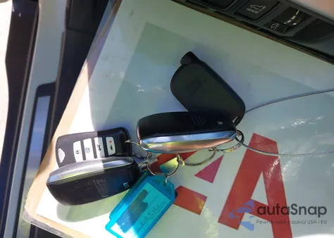 2016 Subaru Outback 2.5I Limited z USA, uszkodzony, nr VIN 4S4BSBNC4G3307967